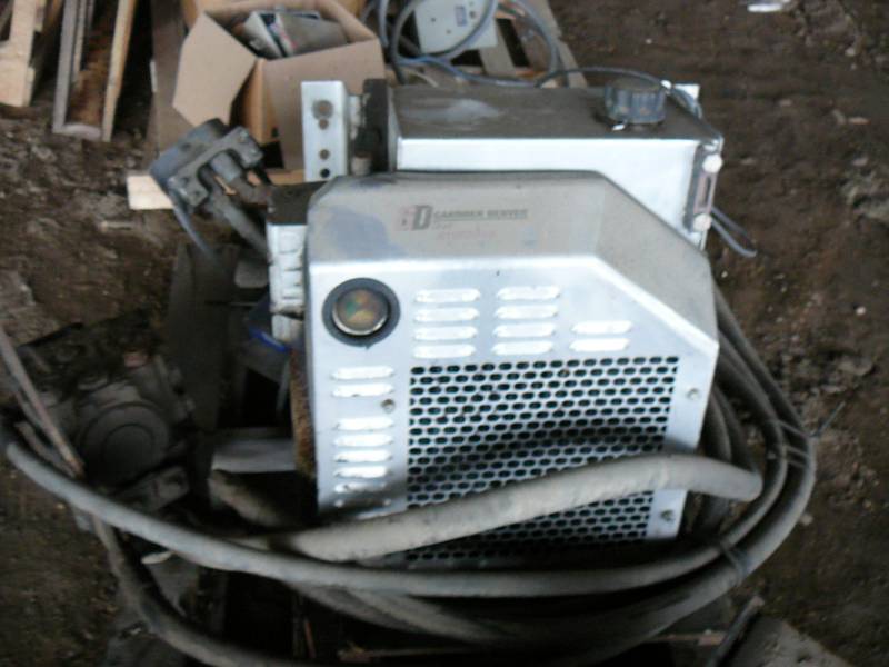 lot 123 image: Wet Kit off 2012 Cascadia 10 speed transmission, hydro cooler, and tank.  With Remote