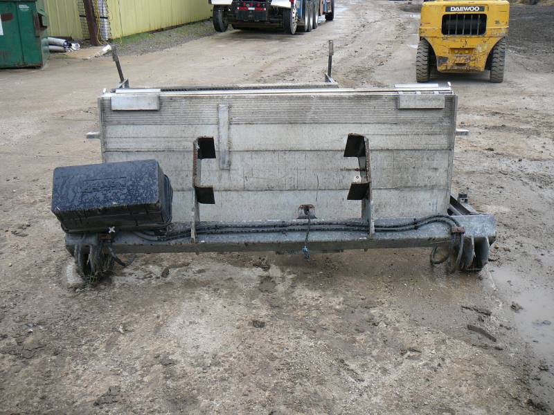 lot 38 image: Maxom Tuck away Lift Gate with Hydraulic Platform & Pump