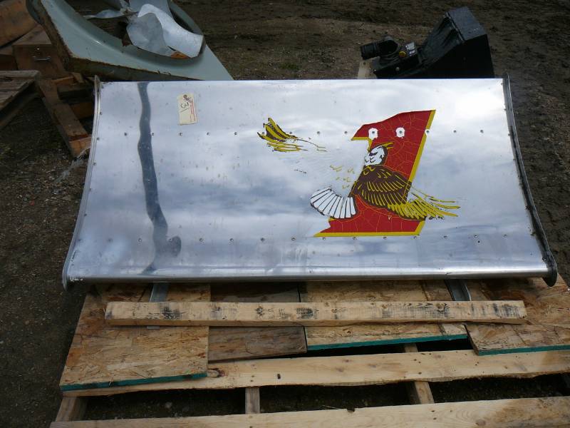 lot 31 image: Taylor Wings for Semi