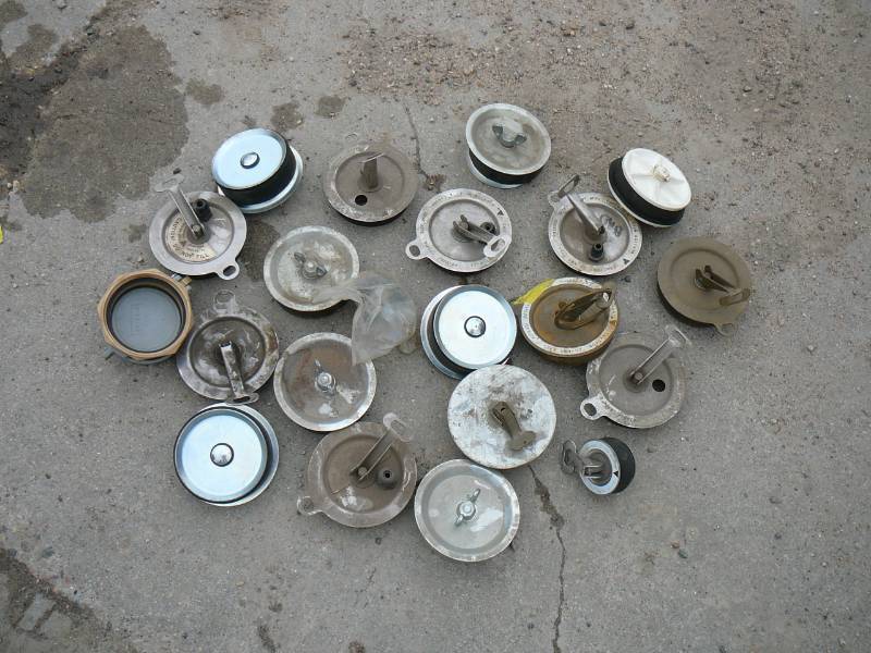 lot 20 image: 4 Monitor Well Caps