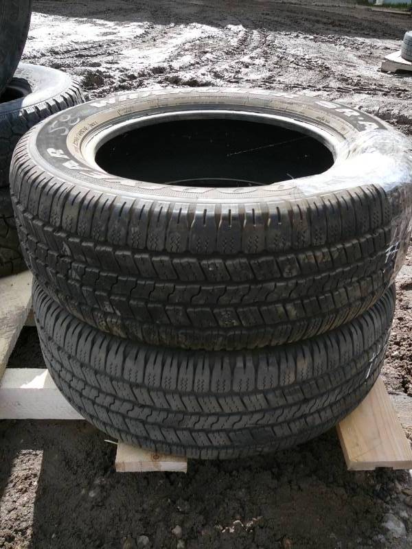 lot 58 image: Tires 26560R18