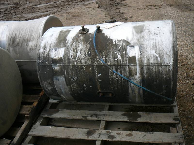 lot 70 image: Alum Fuel Tank 60 gallon