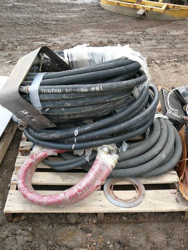 lot 75 image: Lot of Hoses