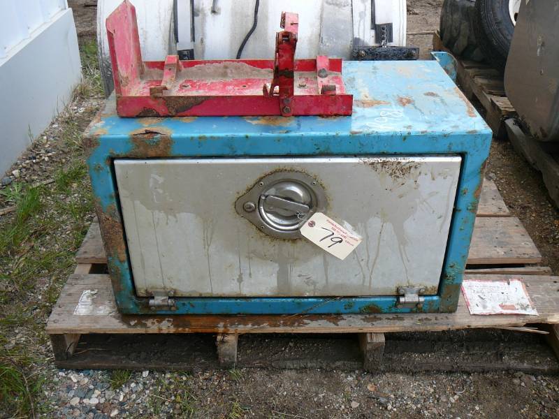 lot 79 image: Box For Chains