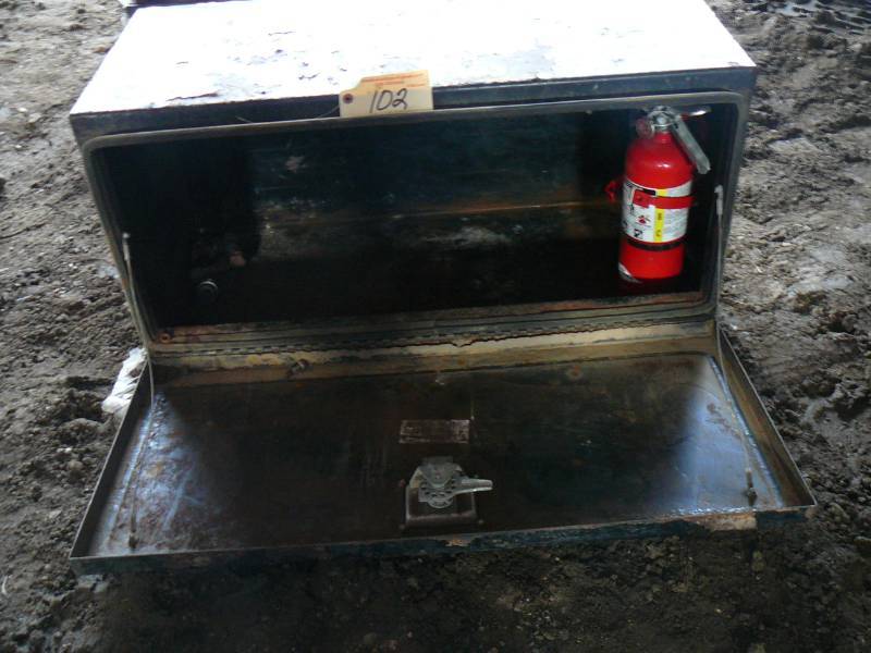 lot 102 image: Steel Frame Mount Box