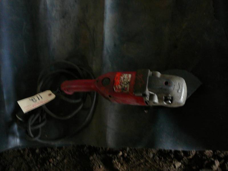 lot 112 image: Heavy Duty Milwaukee Grinder