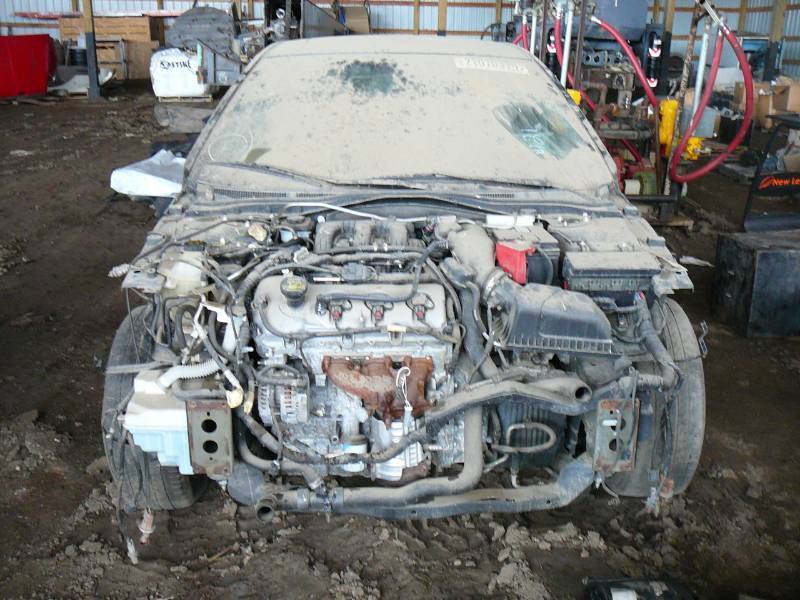 lot 121 image: 2010 MKZ Low Miles Motor and Transmission Parts Car