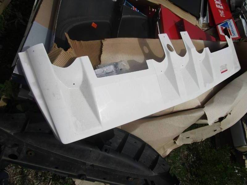 lot 140 image: Ford Visor L Series