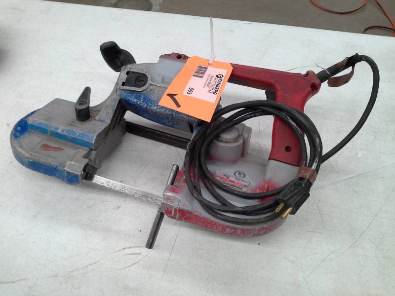 lot 553 image: Milwaukee Electric Tool Corp. Heavy Duty Band Saw