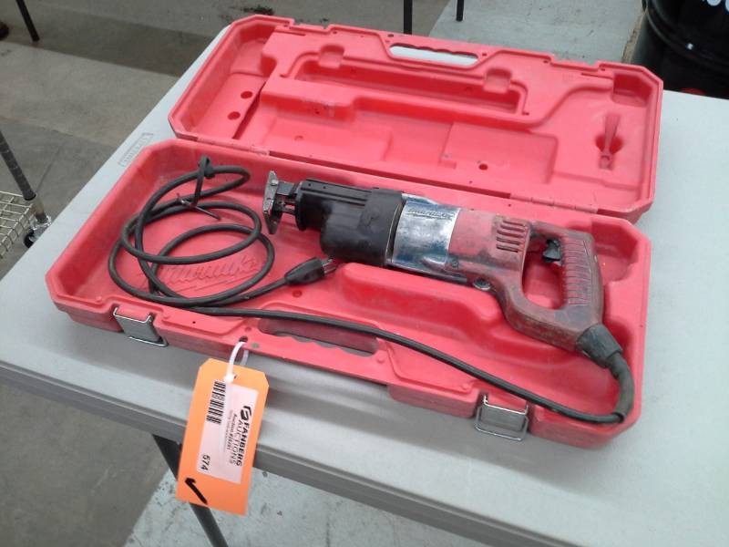 lot 574 image: Milwaukee Electric Tool Corp. Sawzall with Case