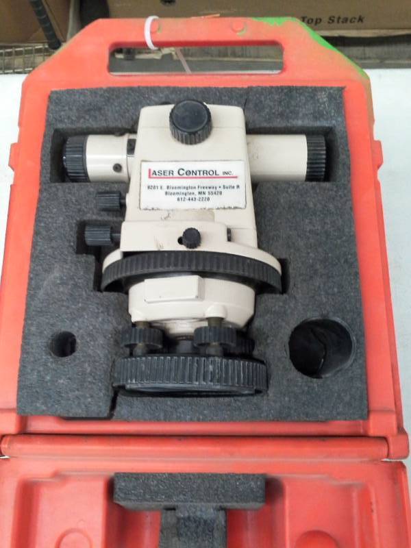 lot 584 image: Laser Control Inc. Laser Level with Case