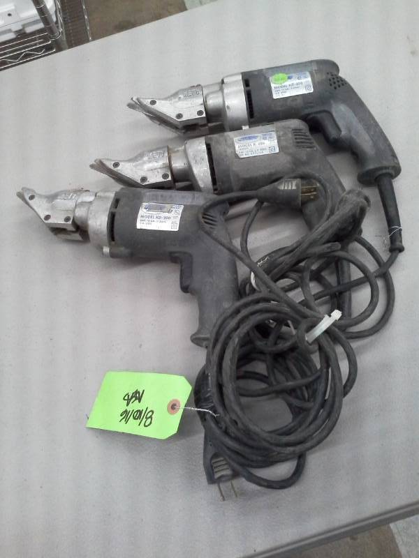 lot 620 image: Kett Tool Co. Power Shears
