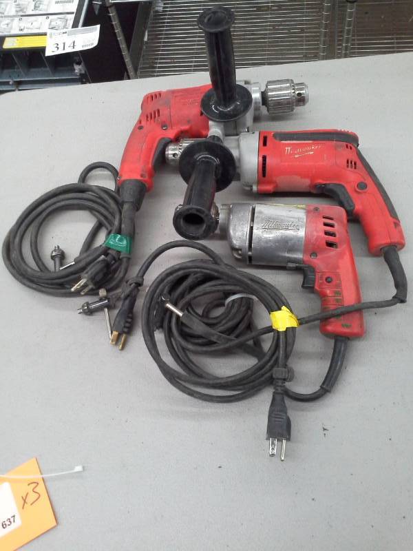 lot 637 image: Milwaukee Electric Tool Corp. Heavy Duty 12in. Drill