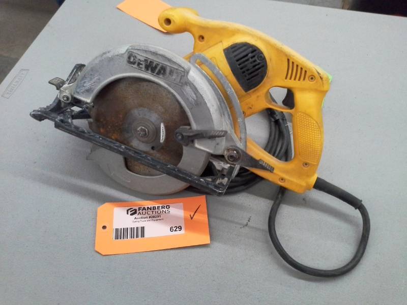 DeWalt DW378G 7.25in. Framing Saw Spring Tools and Equipment More