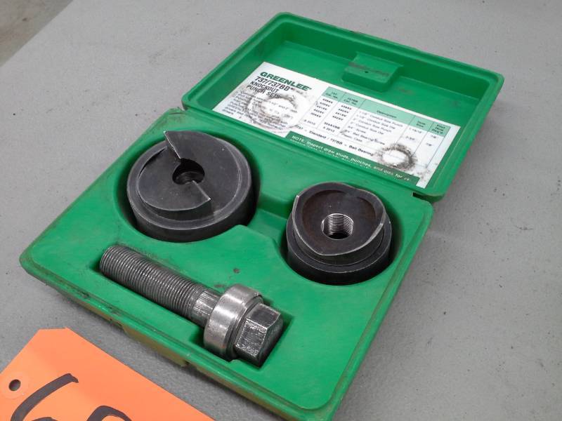lot 654 image: Greenlee Knockout Punch Sets with Case