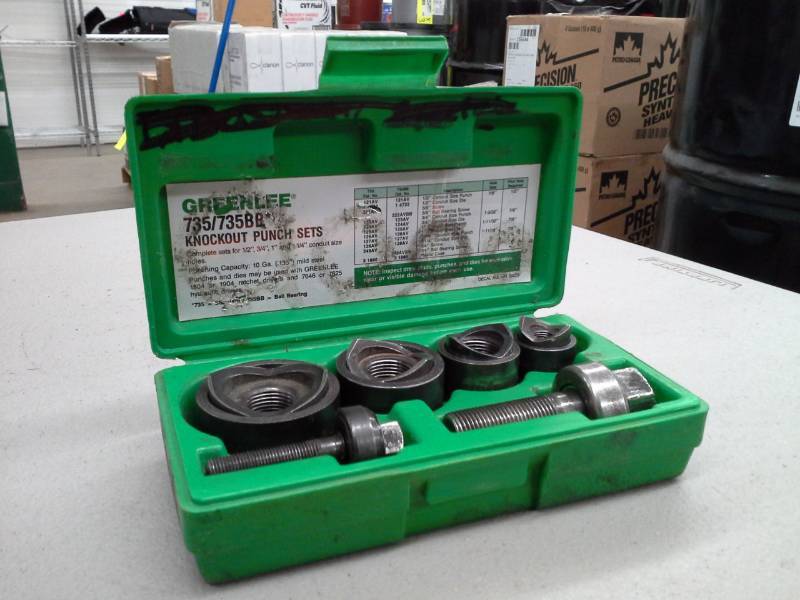 lot 658 image: Greenlee Knockout Punch Sets with Case