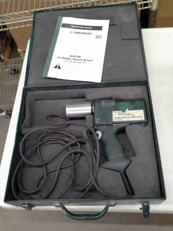 lot 665 image: Greenlee Gator CLS60GL Punch Driver with Manual, Case