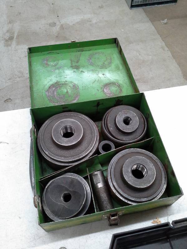 lot 676 image: Greenlee Punch Set