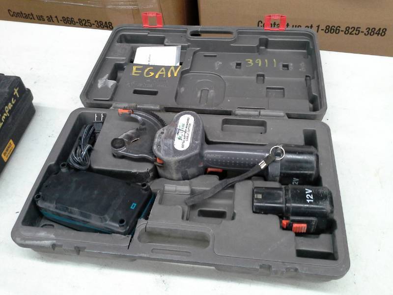 lot 704 image: Greenlee Gator ES750 12VDC Battery-Powered Cable Cutter with Battery, Charger, Case