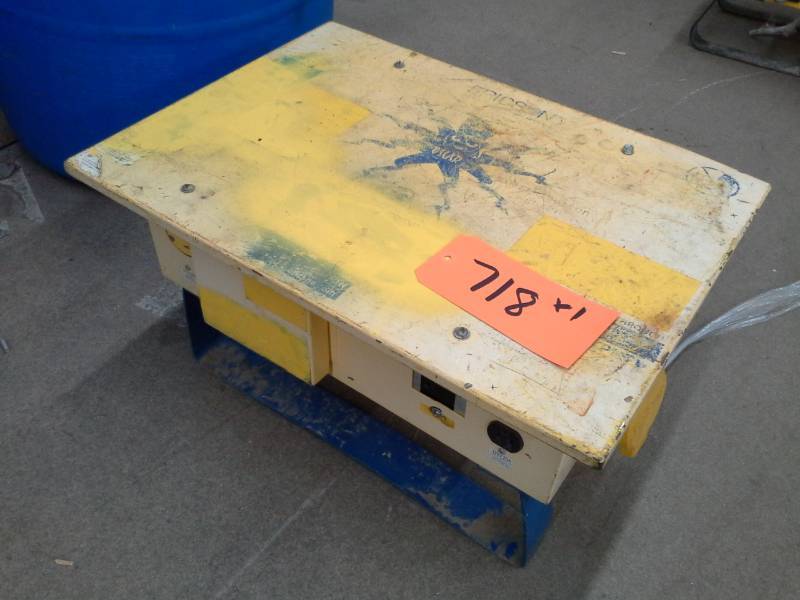 lot 718 image: X-treme Box Power Distrbution Center