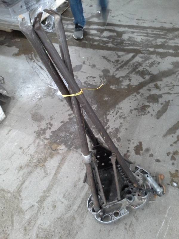 lot 519 image: Rigid Pipe Bending Stand