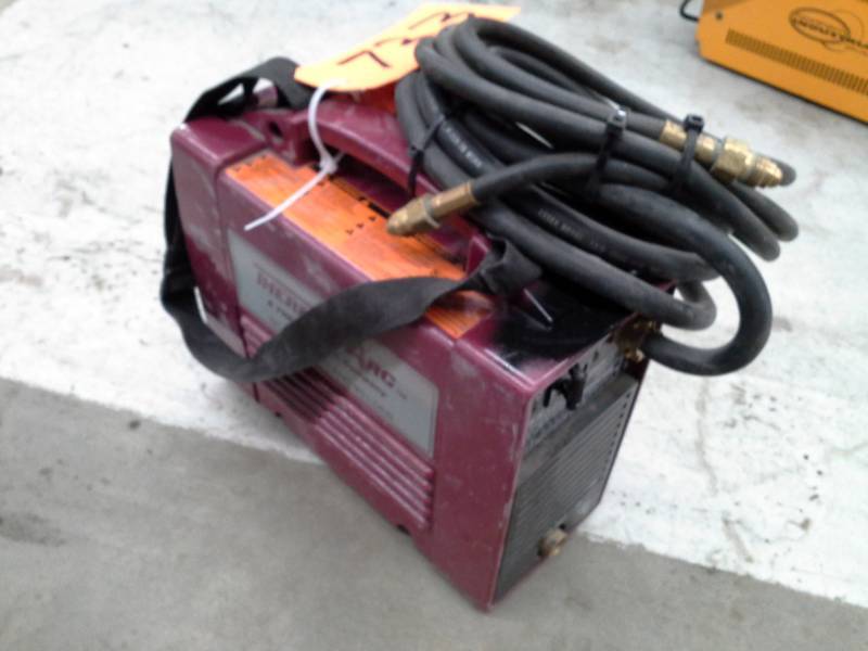 lot 733 image: Thermal Arc 190GTS Arc Welder