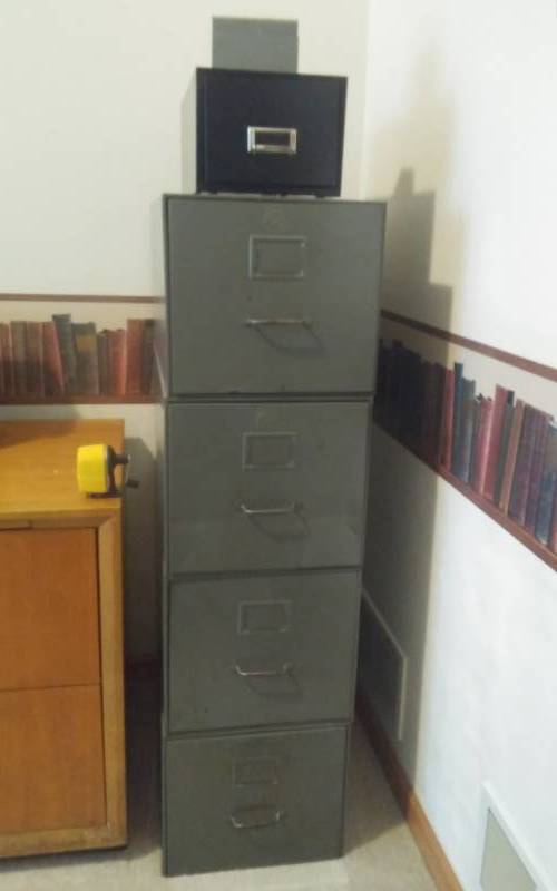lot 26 image: Vintage 4 Drawer Stackable File 14x27x48, 2-Small Card Files