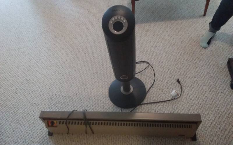 lot 17 image: 2-Electric Heaters