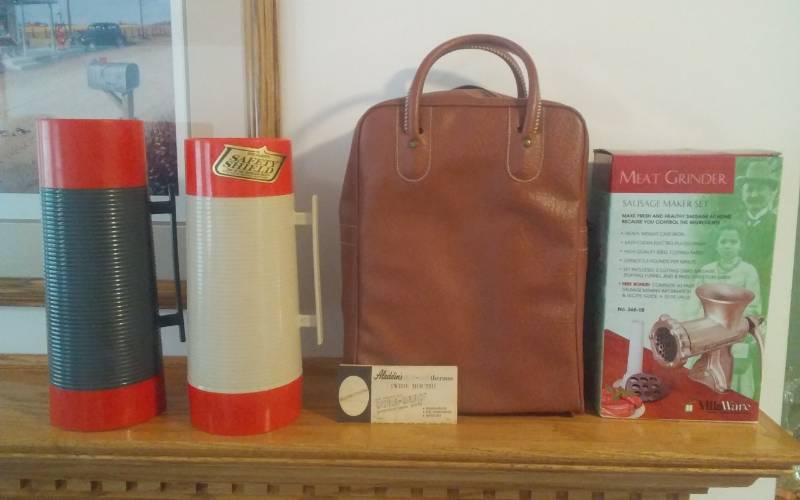 lot 27 image: Meat Grinder & Vintage Glass Thermos Set By Aladdin With Carry Bag