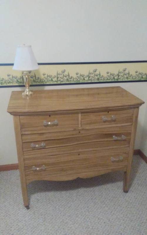 Bedroom Set Vintage 4 Drawer Dresser With Glass Handles Single