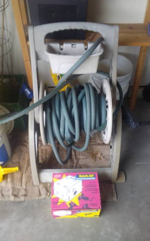 lot 58 image: Hose Reel & Ketch-All Varmint Trap