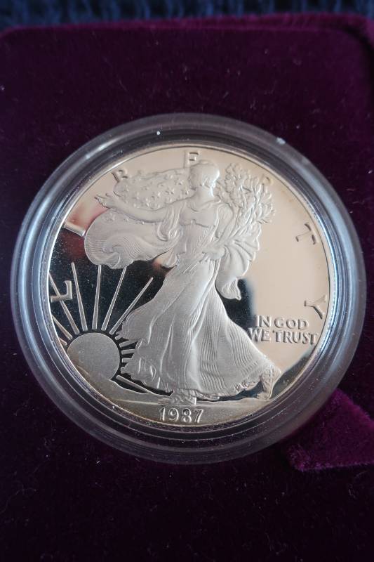 1987 Silver Eagle 1 Oz. Fine Silver Proof Coin In Box