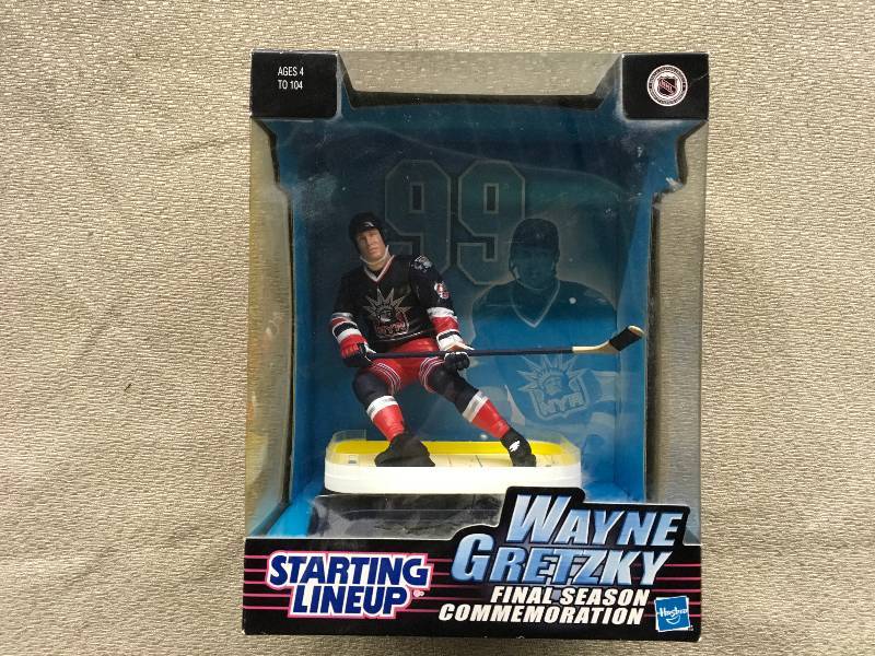 Starting Lineup Wayne Gretzky Figurine
