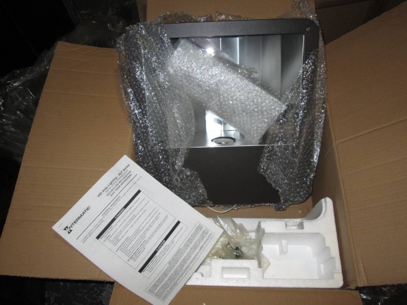 lot 24 image: Intermatic HID Area Lighting...