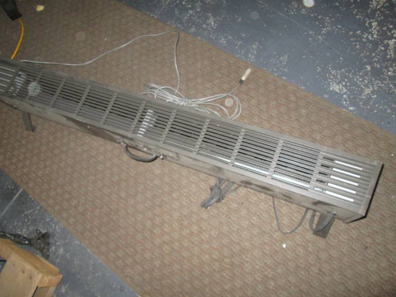 lot 48 image: Portable heater...