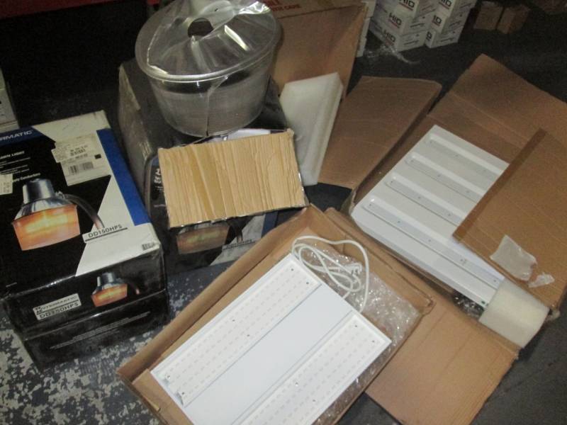 lot 141 image: 2 LED and 2 Flood lights...