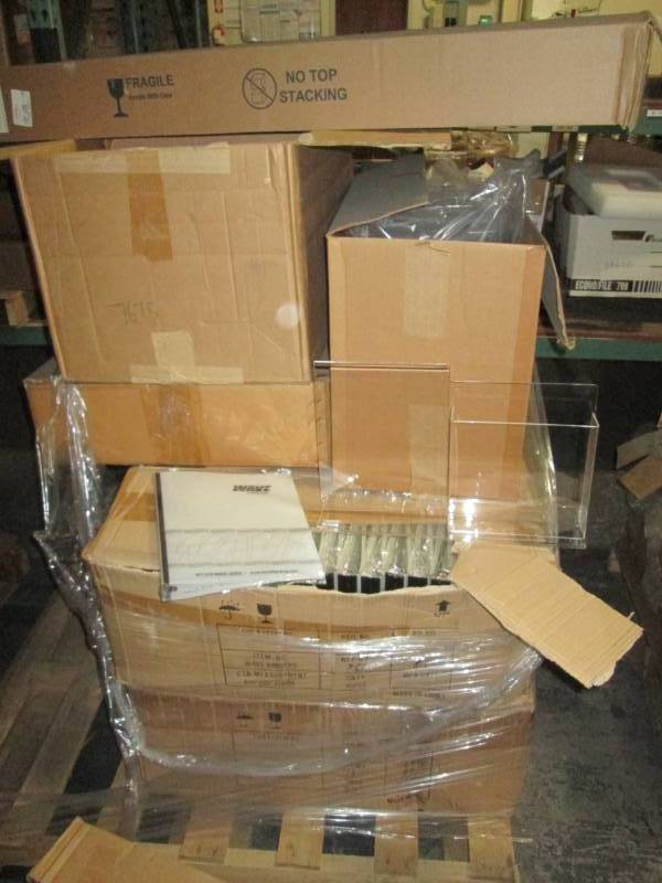 lot 154 image: Pallet of acrylic displays, present...