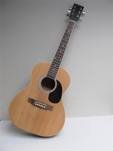 lot 34 image: SPECTRUM Acoustic Guitar