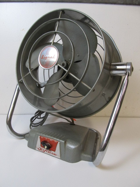 lot 65 image: Vintage Mid Century SIGNAL Jet Stream Fan