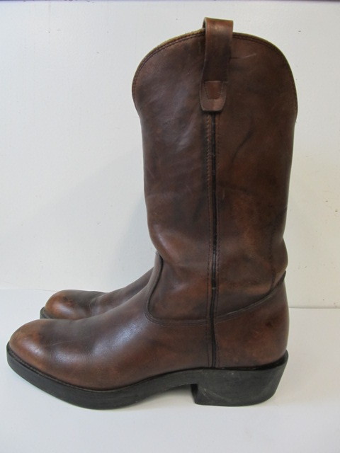 lot 96 image: Pair of Mens Leather FARM & RANCH Cowboy Boots - Size 9M
