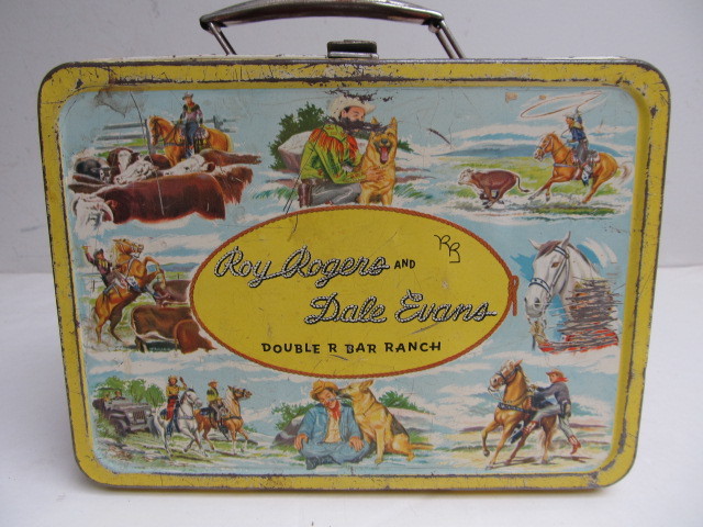 lot 142 image: Vintage Roy Rogers & Dale Evans Metal Lunch Box