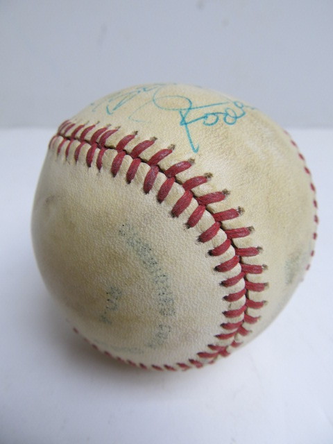 lot 143 image: Rod Carew Autographed Baseball