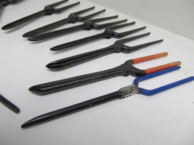 lot 144 image: Lot of NOS etc Vintage Hair Curlers & Crimpers