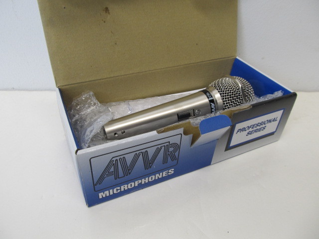 lot 181 image: New In Box AVVR Microphone