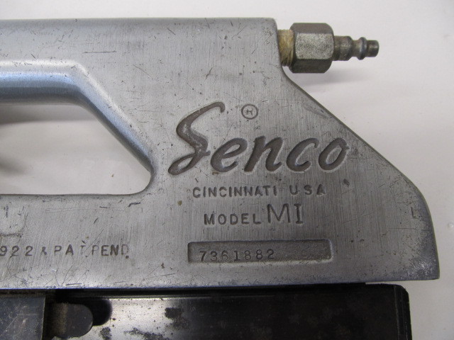 lot 167 image: Heavy Duty Pneumatic Nail Gun
