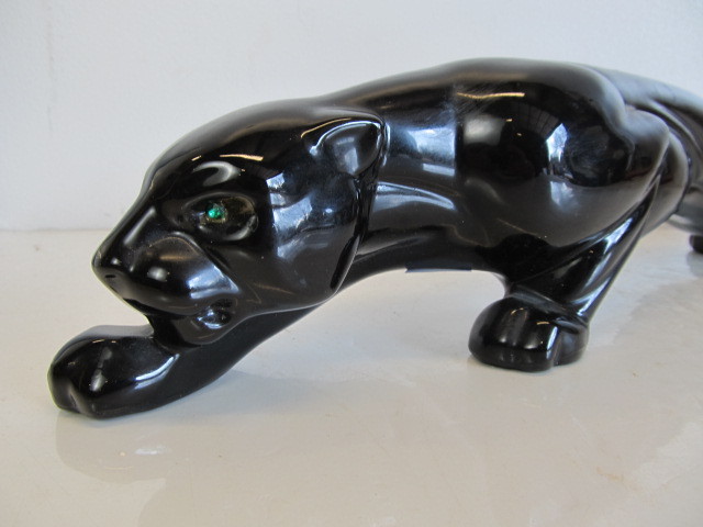 lot 219 image: Vintage Mid Century Ceramic Panther Sculpture - 20 
