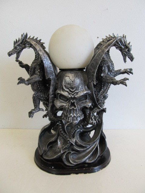 lot 179 image: 15 Working Dragon & Skull Lamp
