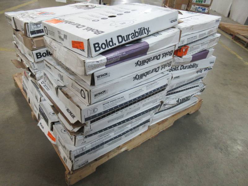 lot 11 image: WHOLESALE MIXED PALLET OF RETURNS - KOHLER TOILET SEATS