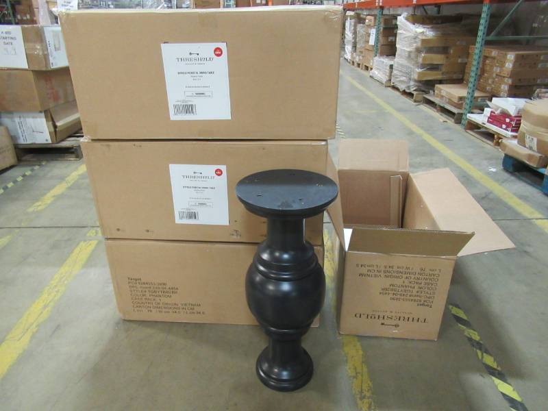 lot 74 image: 4 Black Table Pedestals For Table(s) And the Do It Yourselfer.