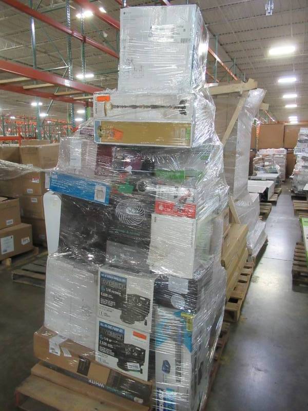 lot 82 image: WHOLESALE MIXED PALLET OF RETURNS - TOOLS, LIGHTS, SMALL HOUSEWARES AND MORE